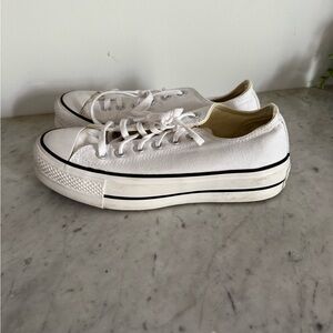 White Platform Low Top Converse Sneakers women’s size 7.5